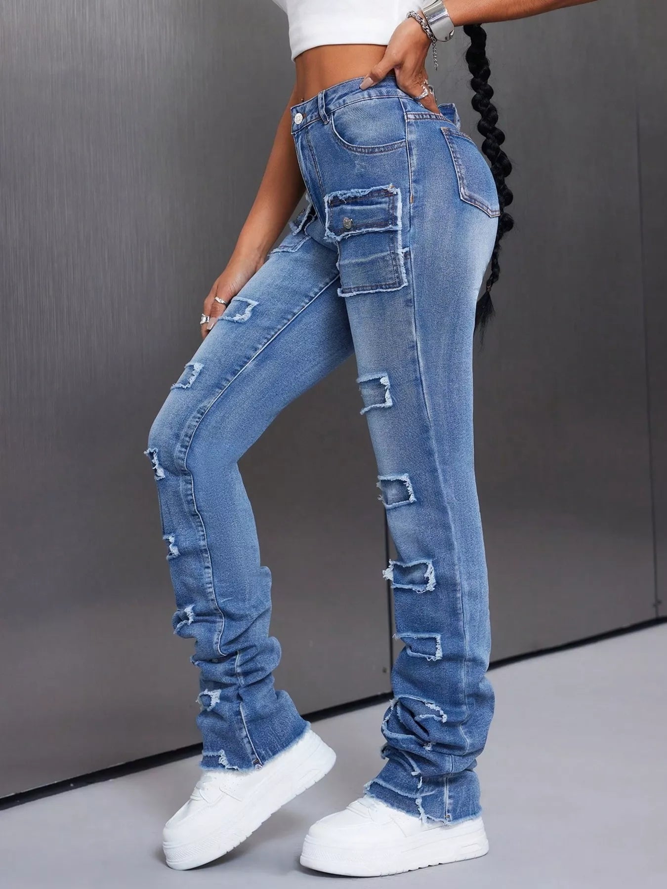 Women’s Distressed Slim Fit Jeans